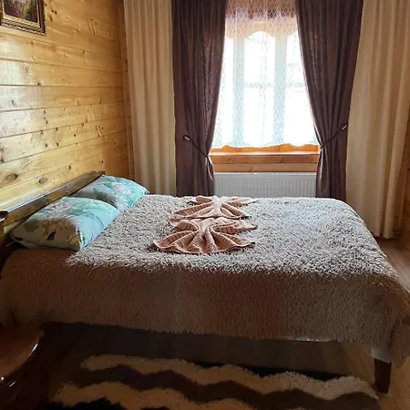 на пагорбі Apartment Mykulytschyn